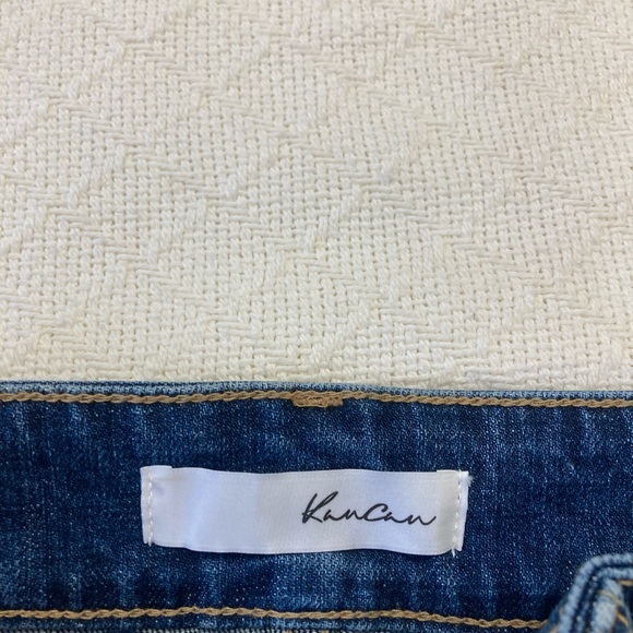 KanCan High-waisted Capri Jeans| Distressed Denim NWOT. Size 1/24. Small. - Picture 11 of 11
